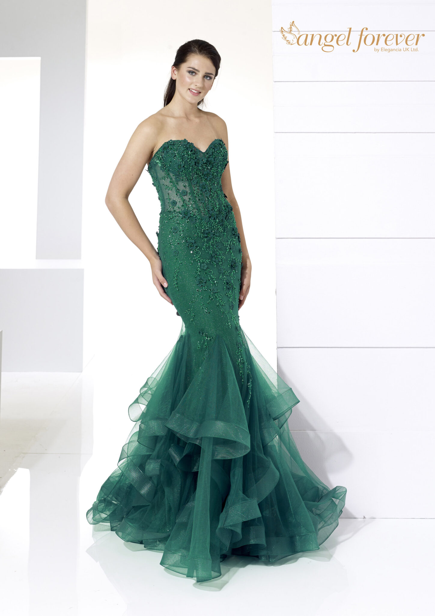 Off Shoulder Emerald Green Satin A Line Forest Green Prom Dress With Bow  Fashionable Formal Gown For Evening Parties And Events From Cplv1, $66.58 |  DHgate.Com